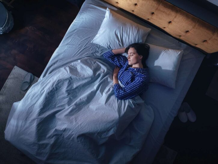Sonno nel weekend: una ricerca spiega come influisce sulla longevità