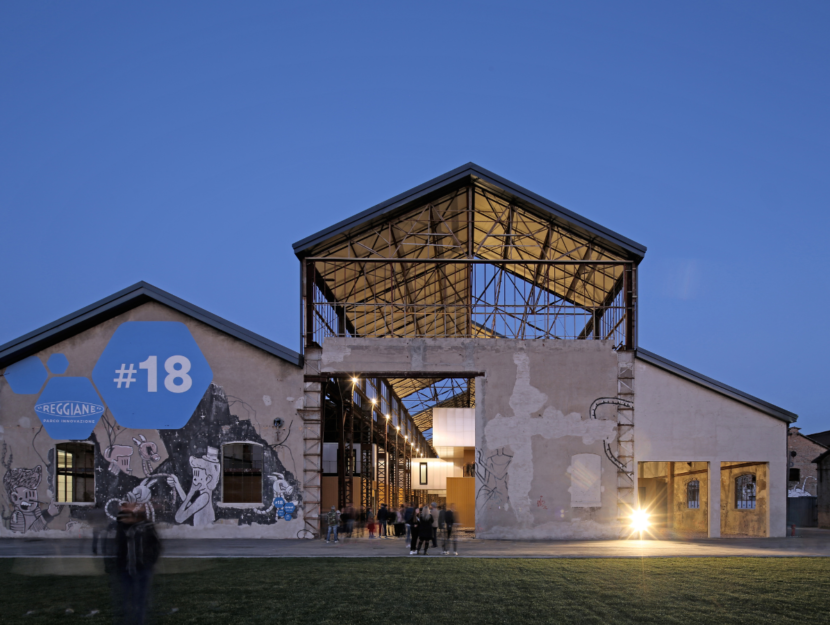 Stile fabbrica per Reggiane Parco innovazione nato sulle ceneri delle Officine meccaniche di Reggio Emilia