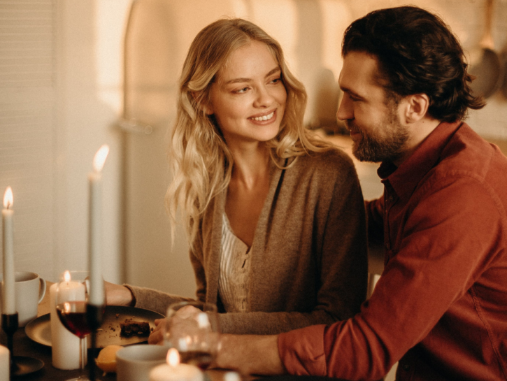 Regali San Valentino 2024: esperienze, food e casa
