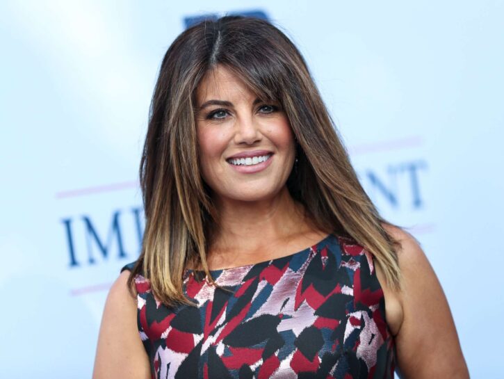 Ve la ricordate Monica Lewinsky? A 50 anni diventa modella per il voto