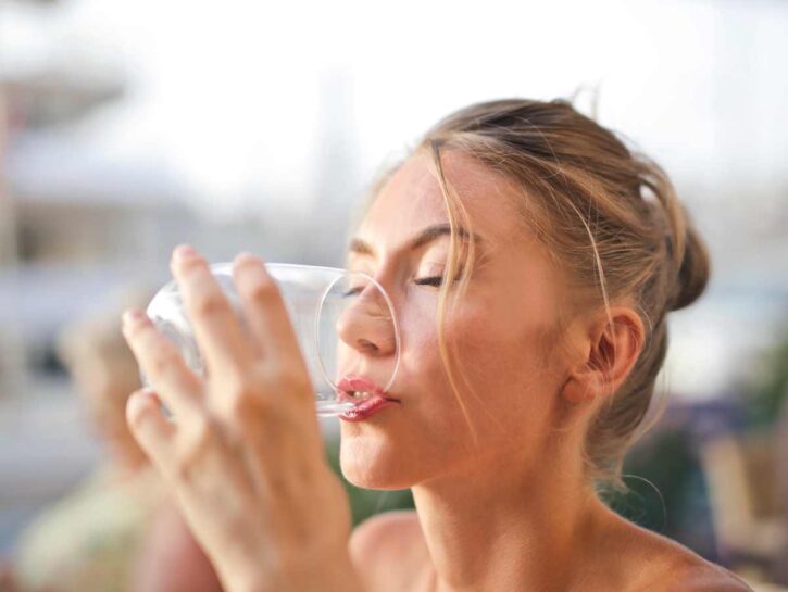 Quanta acqua bere (più di quel che pensi)