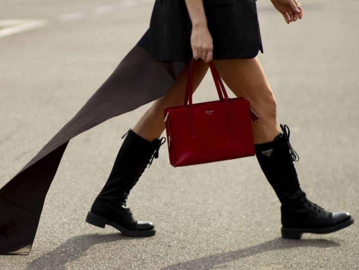 Borse rosse: 5 idee moda per indossarle questa primavera 2024