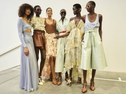 Colori pastello: idee moda per i look primavera-estate 2024