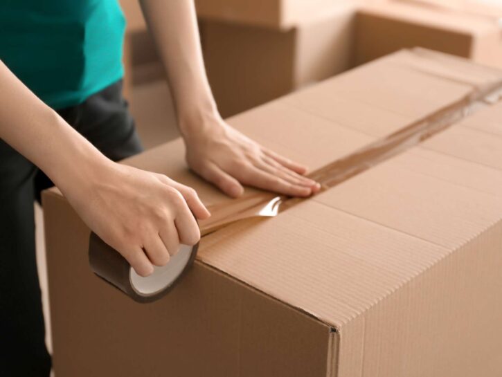Come preparare un pacco da spedire