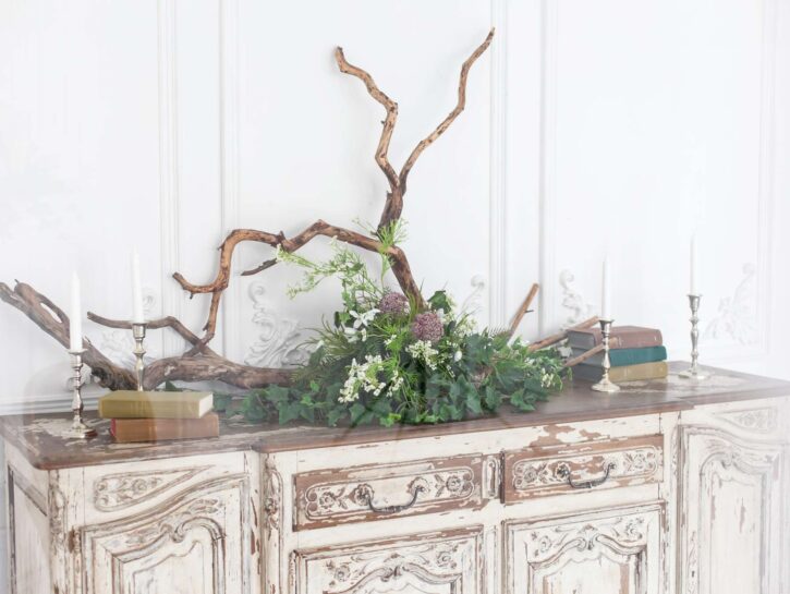 Come dipingere un mobile in legno senza carteggiare