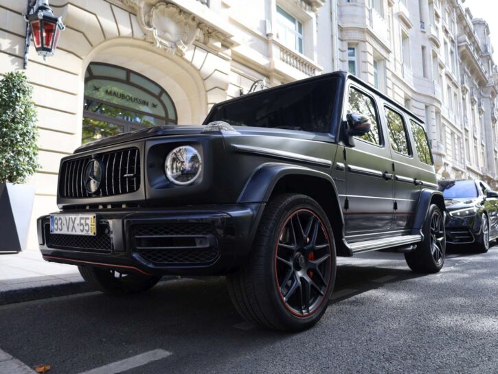 Guerra ai SUV a Parigi: triplica il prezzo della sosta