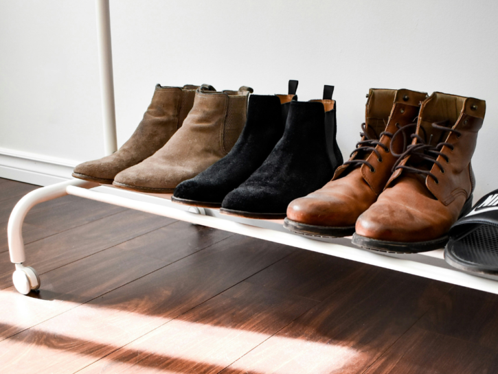 Come evitare cattivi odori dalle scarpe con rimedi fai da te