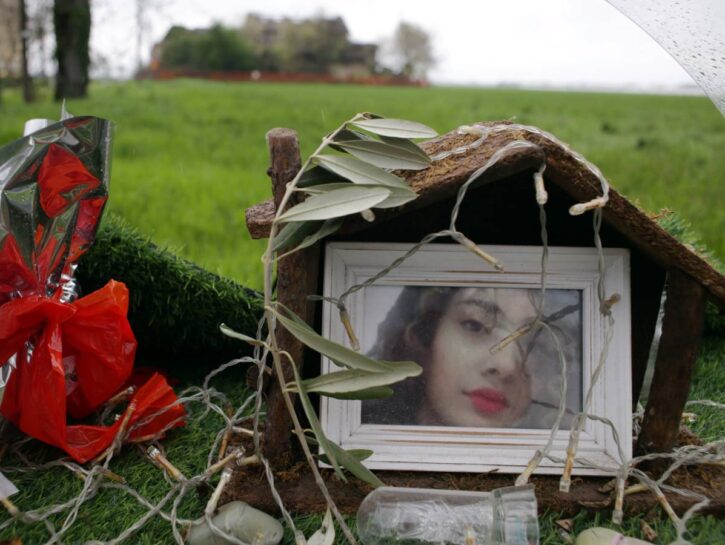 L’ultimo saluto a Saman: funerali privati a Novellara