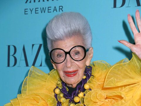 Iris Apfel: è morta a 102 anni la regina dello stile