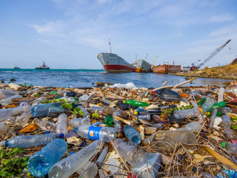 Plastica sulla spiaggia