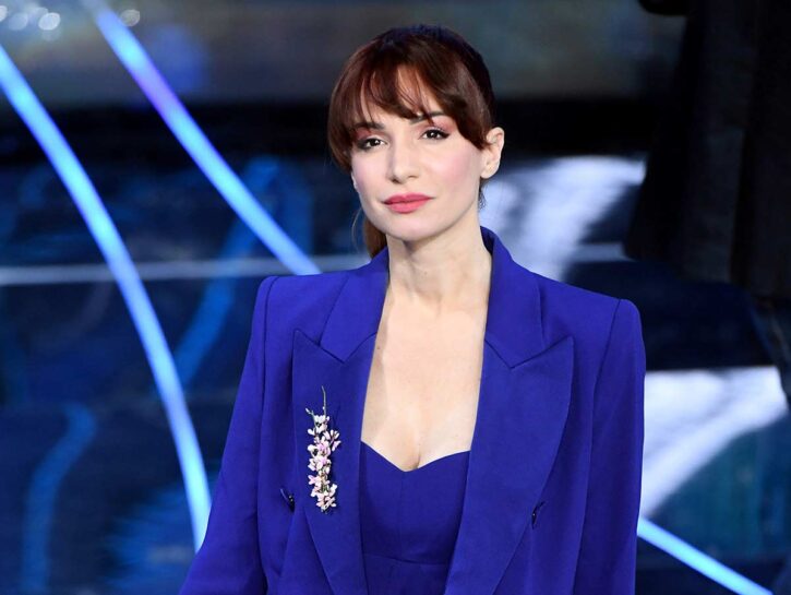 Andrea Delogu sbotta alle critiche per la museruola al cane: 