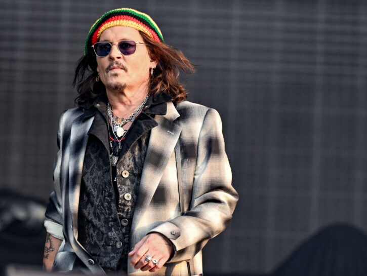 Johnny Depp vuole acquistare un castello in Italia? L'indiscrezione