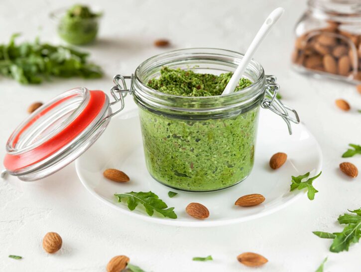 Pesto di rucola e mandorle: la ricetta