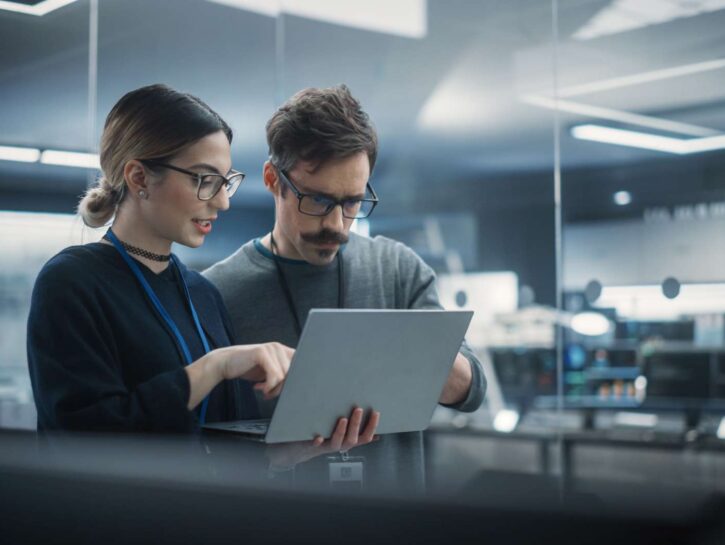 Donne pagate meno degli uomini: una ricerca sul settore tech