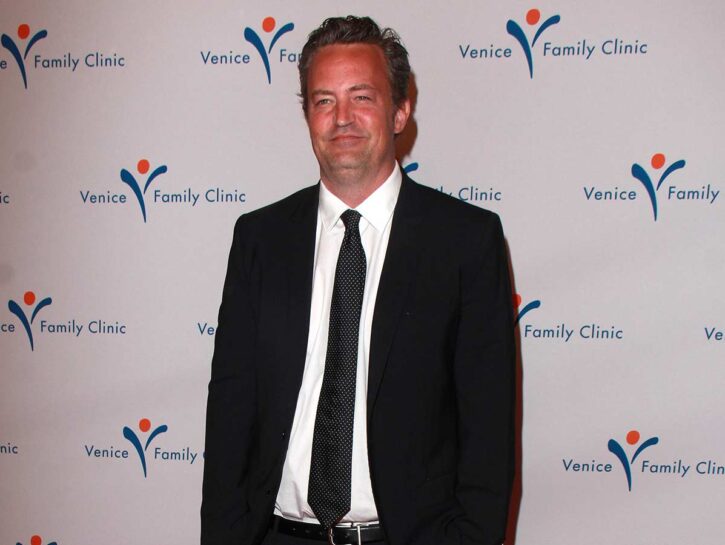 Matthew Perry ucciso da dosi massicce di ketamina, la polizia apre un'inchiesta
