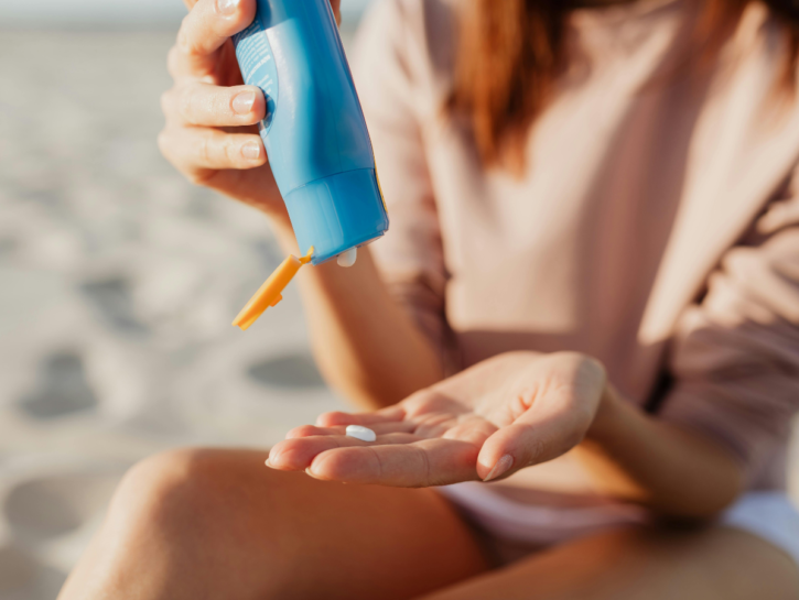 SPF, PA, IR e altro: sai leggere l'etichetta di un solare?