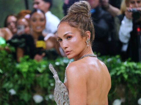Butterfly nails: le unghie di Jennifer Lopez sono già un trend