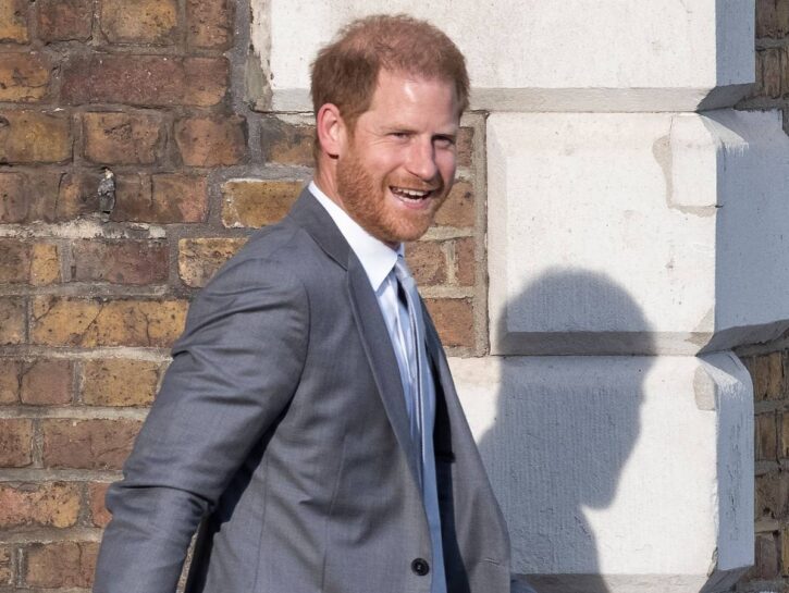 Lo smacco di Re Carlo a Harry: non lo incontra e dà un nuovo ruolo a William