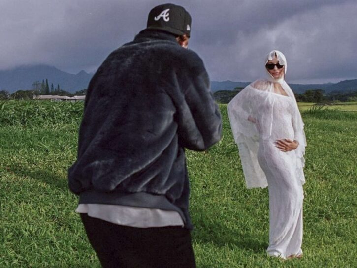 Justin e Hailey Bieber in attesa del primo figlio: l'annuncio sui social