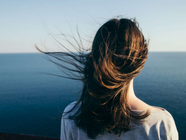 Come proteggere i capelli dall'umidità