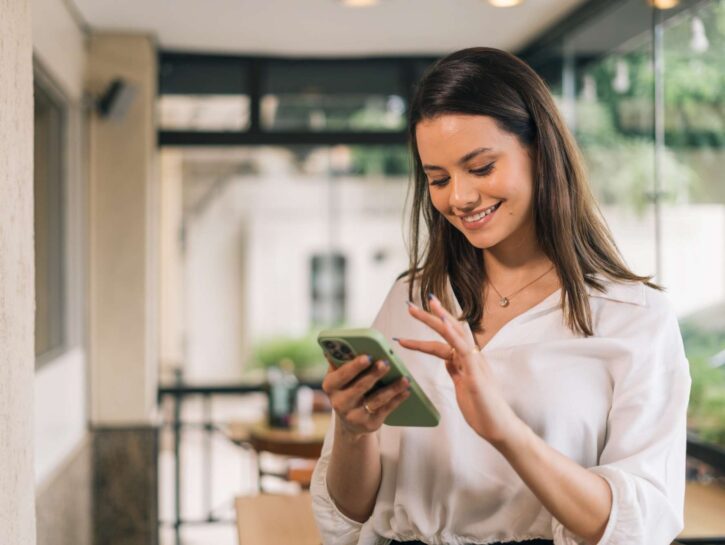 Come digiti sullo smartphone? Da questo si capisce quanti anni hai