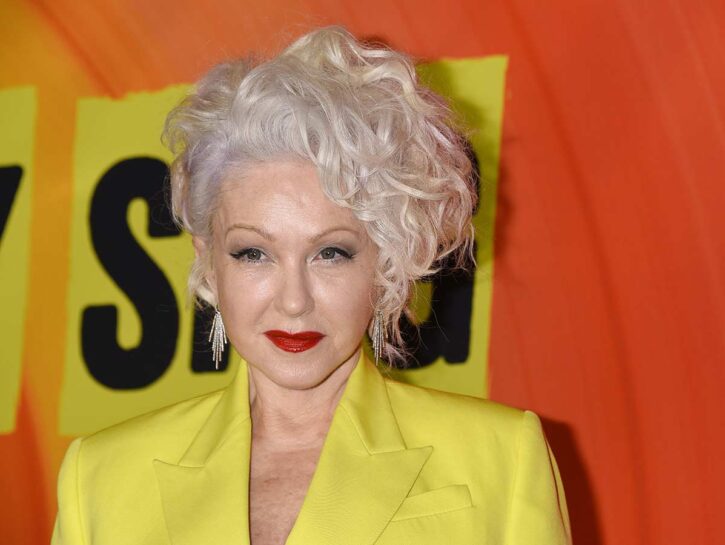 Icona anni '80, Cyndi Lauper annuncia il tour d'addio