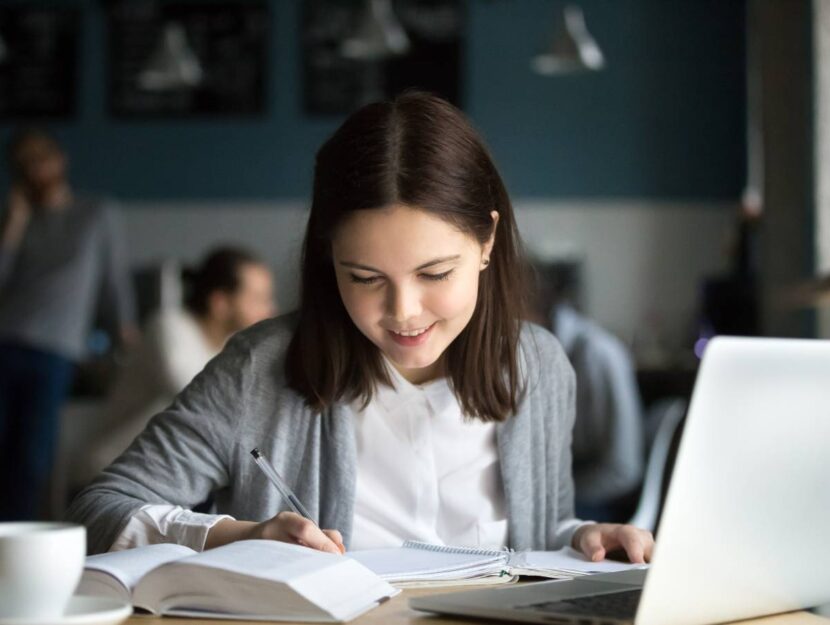 Una studentessa