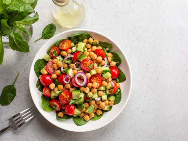 Insalata di ceci estiva