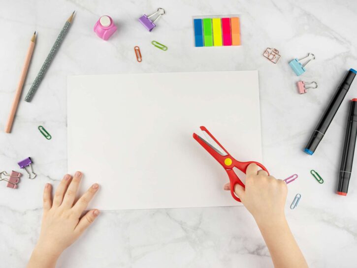 Come creare una cerbottana di carta per bambini