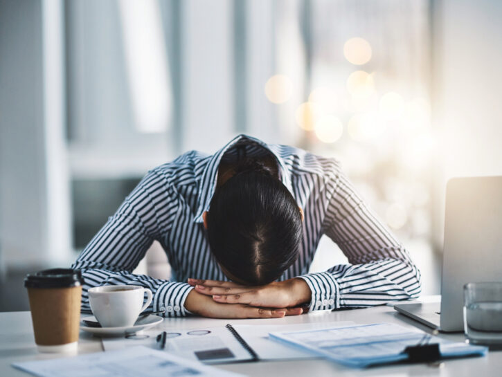 Congedo di infelicità per lavoratori stressati: l'iniziativa