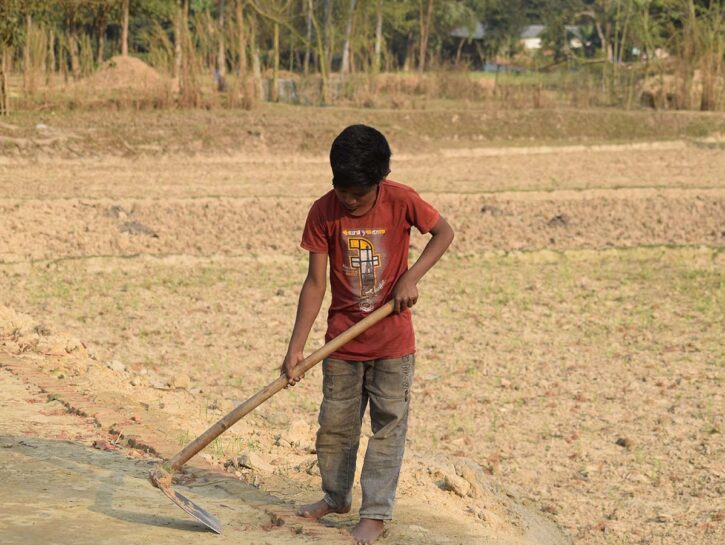 Save the Children: oltre 12 milioni i bambini schiavi nel mondo