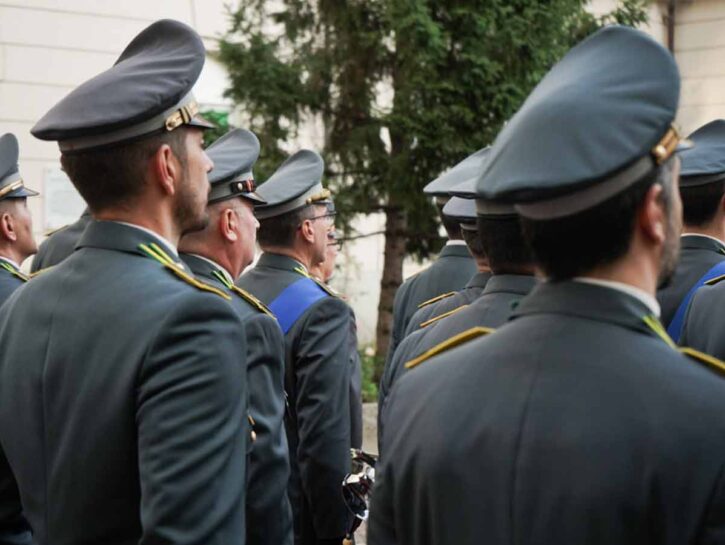 Allieva denuncia abusi, indagine nella scuola della Finanza