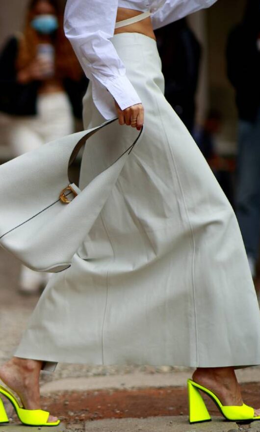 Saldi estivi: gonne scontate, that's amore