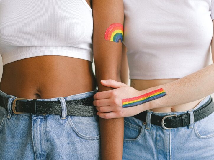 La Puglia approva la legge sui diritti Lgbtq+