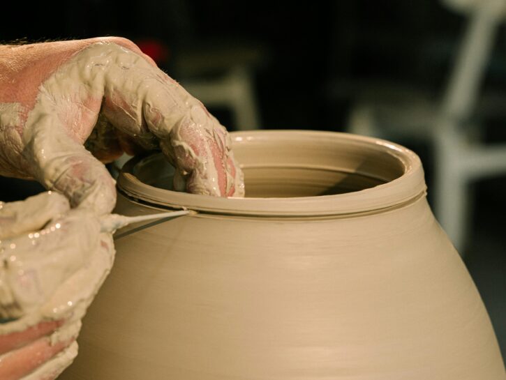 Come decorare un vaso di terracotta