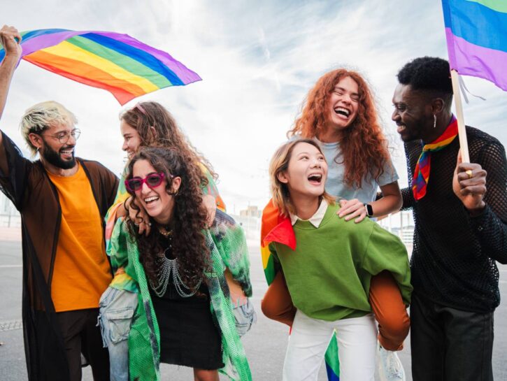 Consulta: «Sul terzo genere intervenga il Parlamento»
