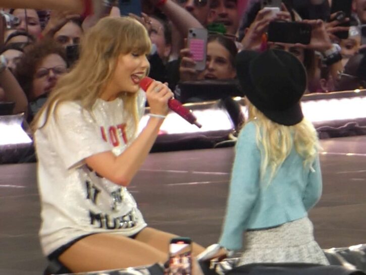 Taylor Swift, show annullati: «Paura e senso di colpa»