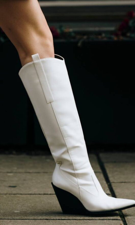 Stivali texani: 5 idee per i look d'autunno