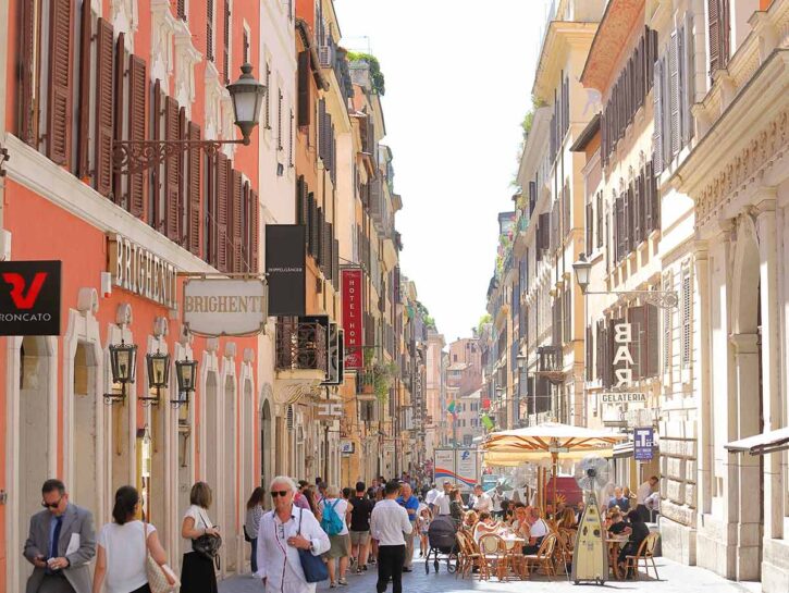 Cala il reddito delle famiglie italiane: fa peggio solo la Grecia