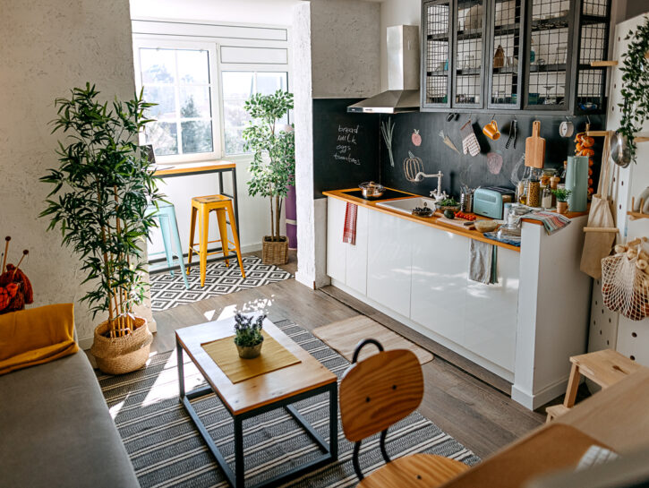 Piccola ma perfetta: come far sembrare la tua cucina più grande
