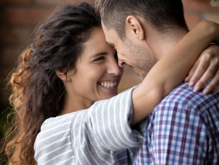 Primogeniti o secondogeniti: l'influenza sull'amore futuro