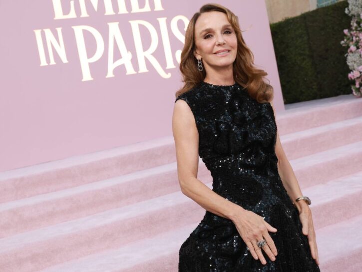 La moda a 60 anni: tutto lo stile di Sylvie di 