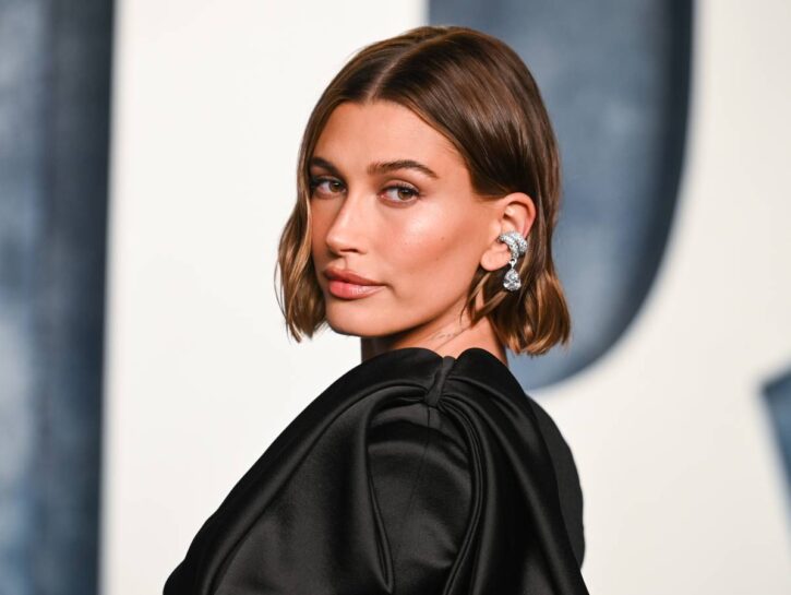 No mascara: il trend che ha conquistato Hailey Bieber