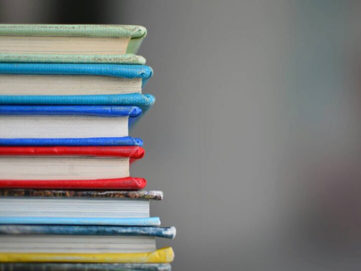 Scuola, il ritorno a carta, penna e libri