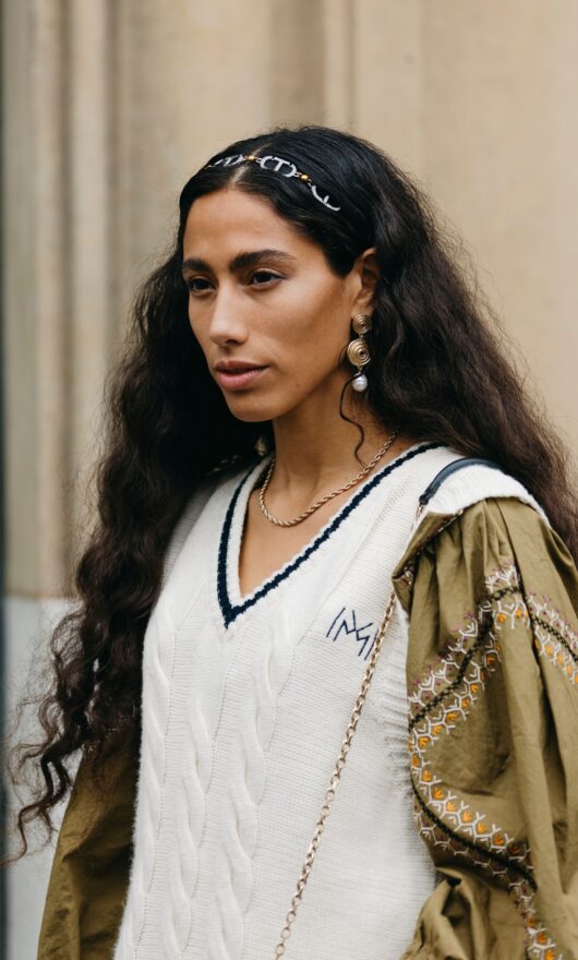 Capelli crespi addio: i segreti per un’asciugatura perfetta