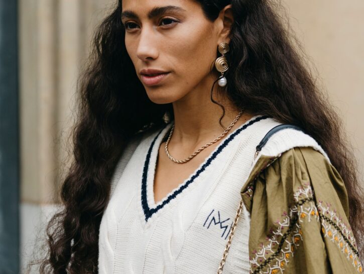 Capelli crespi addio: i segreti per un’asciugatura perfetta