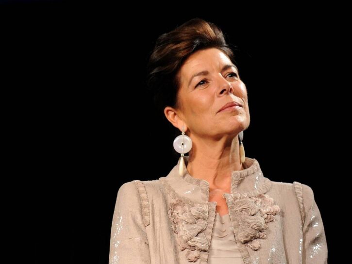 Cosa indossare a 60 anni: i look secondo le royal