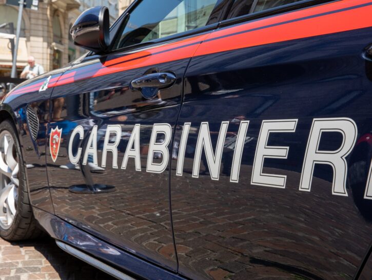 Pozzuoli, Gaia picchiata dall'ex: «Viva per miracolo»