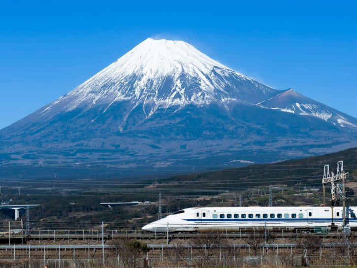 Giappone, i treni proiettile compiono 60 anni