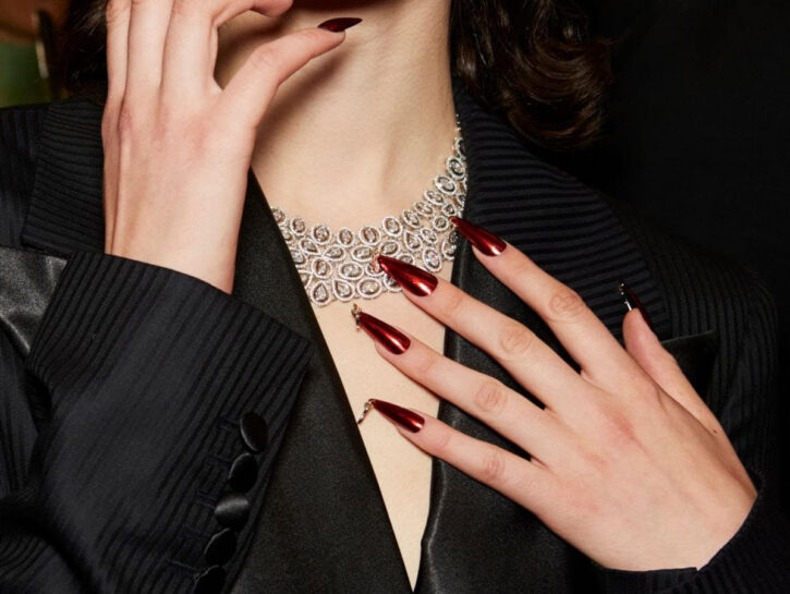 Black Cherry, la manicure d'autunno è sexy